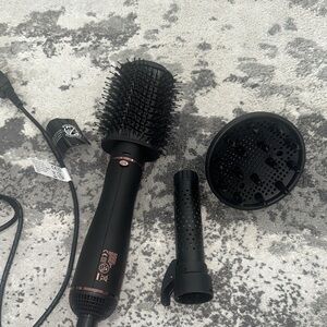 Foxybae Rose Gold Super Styler 4-in-1 Blow Dryer Brush Set